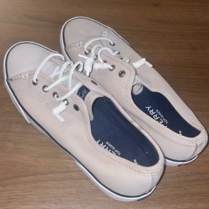 Sperry Sneakers